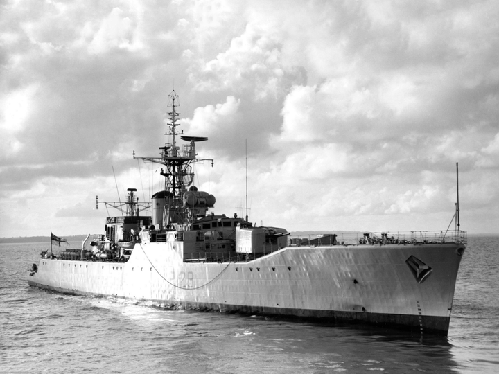 HMS Rhyl F129 Rothesay Class Frigate Starboard Side View Photo Print - Posters, Prints, & Visual Artwork - by Hampshire Prints (image 1 of 9)