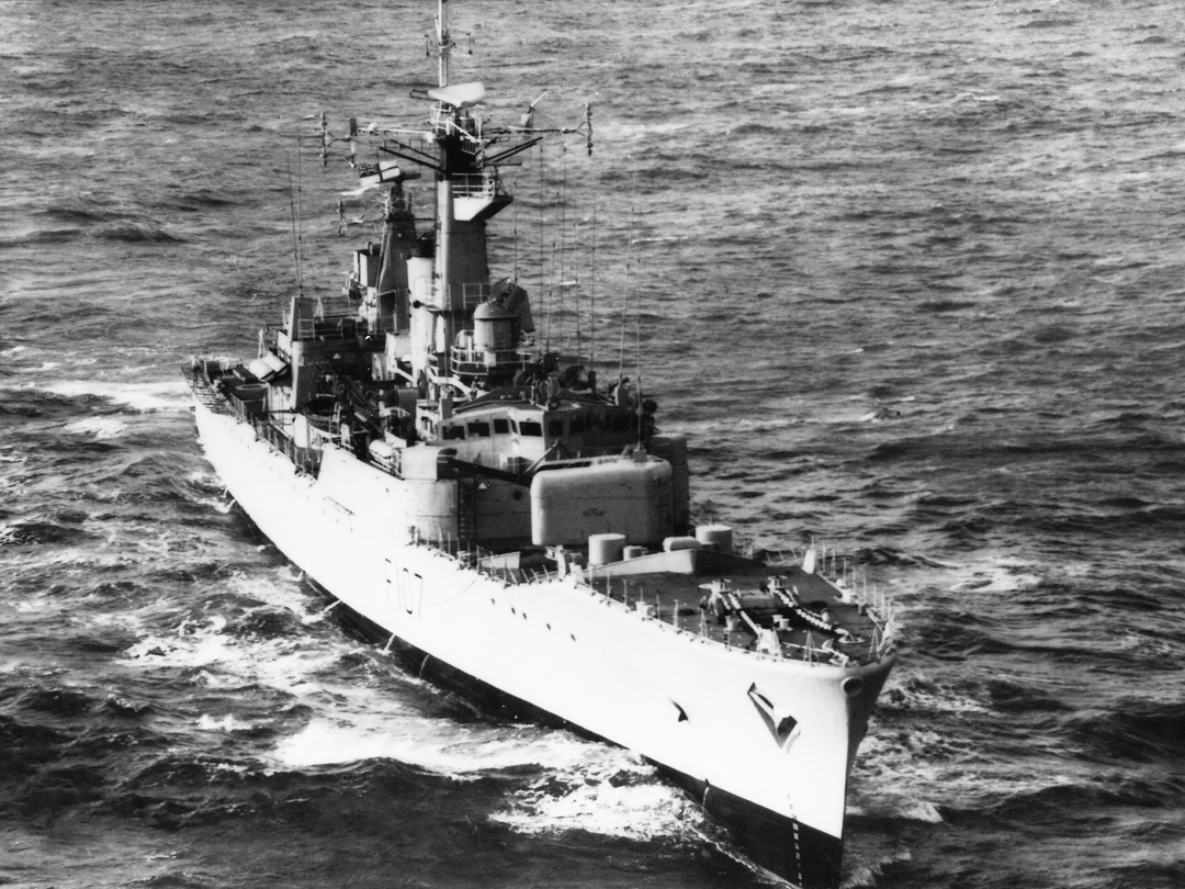 HMS Rothesay F107 Rothesay Class Frigate High Starboard Bow View Photo Print - Posters, Prints, & Visual Artwork - by Hampshire Prints (image 1 of 9)