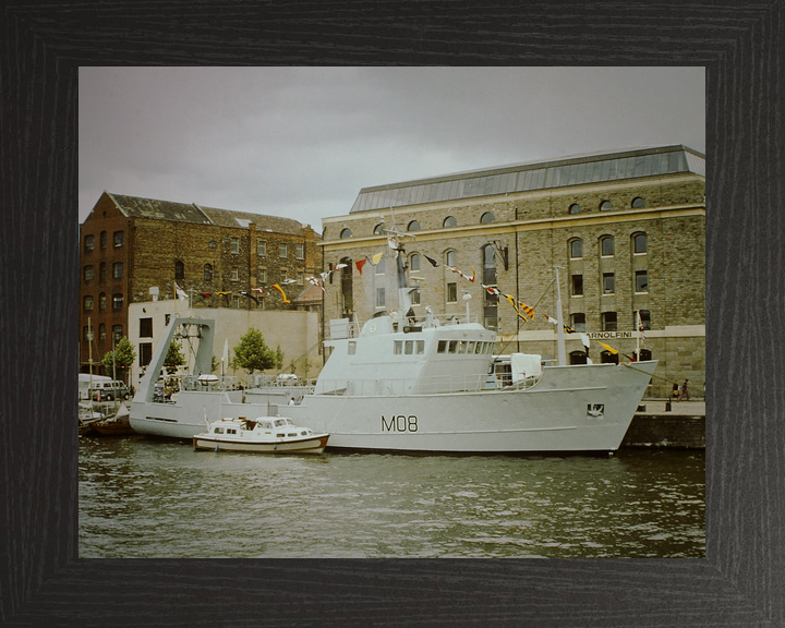 HMS Venturer M08 Converted Minesweeper Warship July 1979 Photo Print - Posters, Prints, & Visual Artwork - by Hampshire Prints (image 3 of 9)