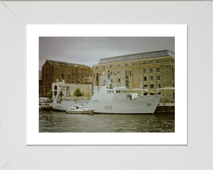HMS Venturer M08 Converted Minesweeper Warship July 1979 Photo Print - Posters, Prints, & Visual Artwork - by Hampshire Prints (image 4 of 9)