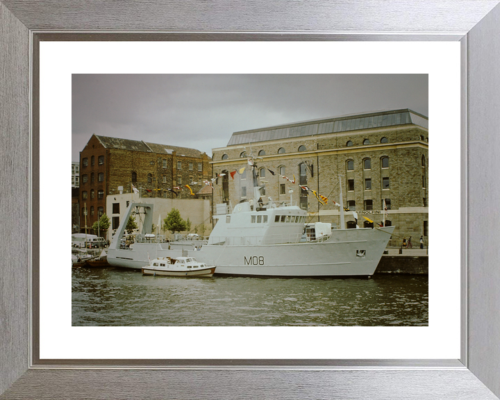 HMS Venturer M08 Converted Minesweeper Warship July 1979 Photo Print - Posters, Prints, & Visual Artwork - by Hampshire Prints (image 6 of 9)
