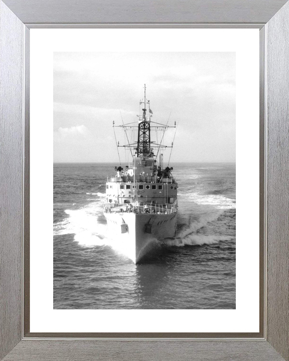 HMS Verulam F29 Type 15 Frigate Photo Print - Posters, Prints, & Visual Artwork - by Hampshire Prints (image 6 of 9)