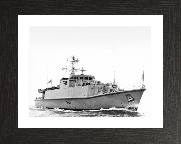 HMS Walney M104 Sandown Class Minehunter Underway Photo Print - Posters, Prints, & Visual Artwork - by Hampshire Prints (image 2 of 9)