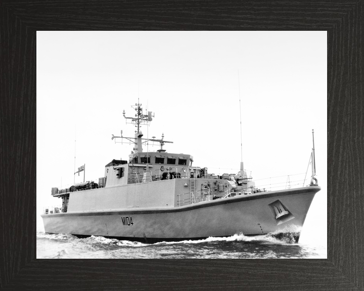HMS Walney M104 Sandown Class Minehunter Underway Photo Print - Posters, Prints, & Visual Artwork - by Hampshire Prints (image 3 of 9)