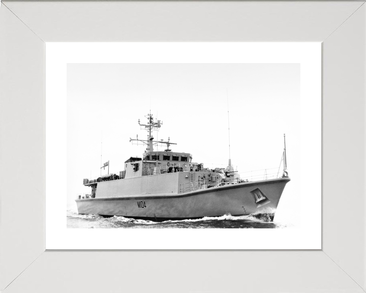 HMS Walney M104 Sandown Class Minehunter Underway Photo Print - Posters, Prints, & Visual Artwork - by Hampshire Prints (image 4 of 9)