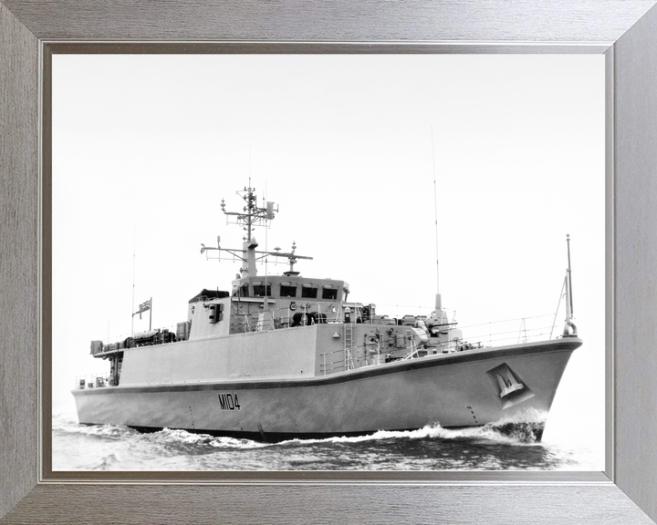 HMS Walney M104 Sandown Class Minehunter Underway Photo Print - Posters, Prints, & Visual Artwork - by Hampshire Prints (image 7 of 9)