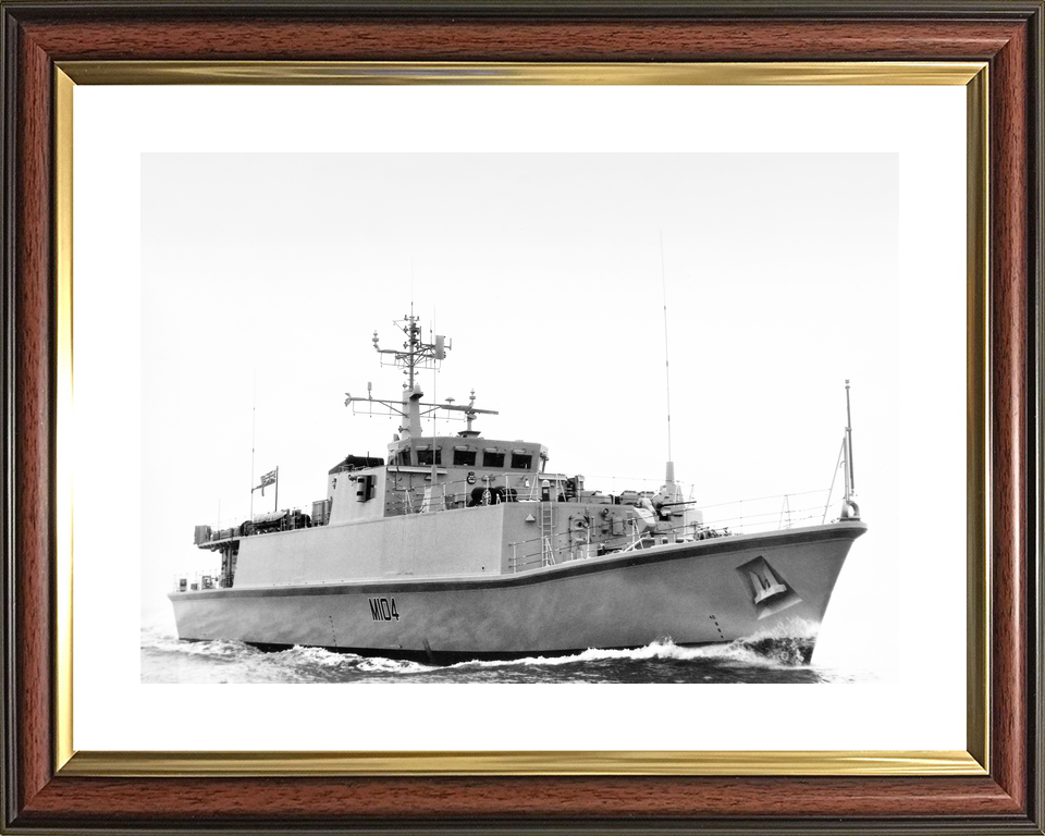 HMS Walney M104 Sandown Class Minehunter Underway Photo Print - Posters, Prints, & Visual Artwork - by Hampshire Prints (image 8 of 9)