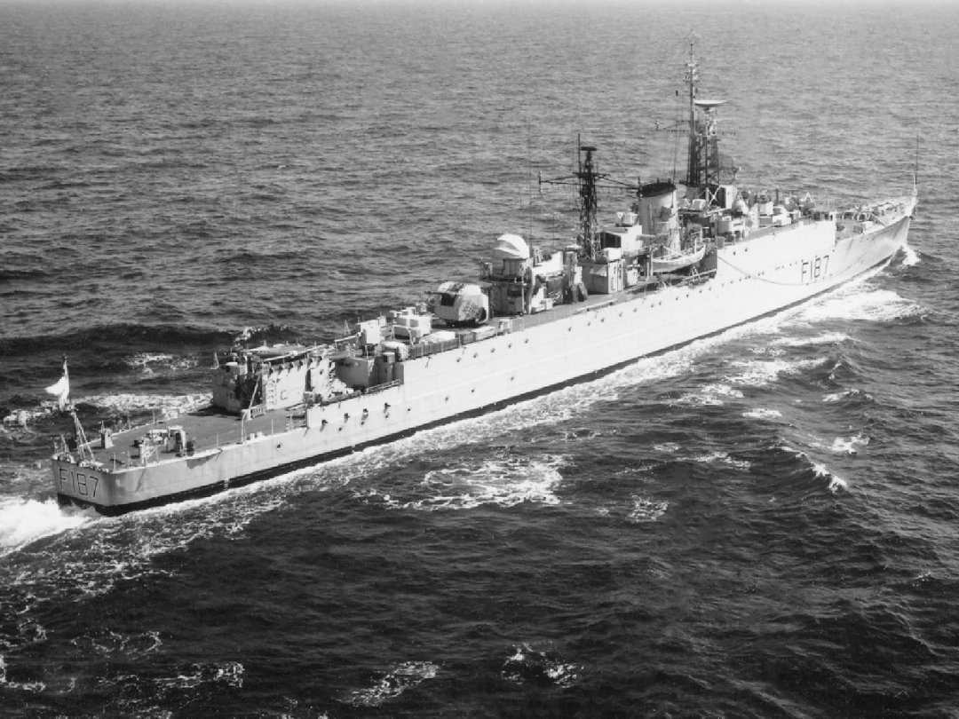HMS Whirlwind F187 Type 15 Frigate 1962 At Sea Photo Print - Posters, Prints, & Visual Artwork - by Hampshire Prints (image 1 of 9)