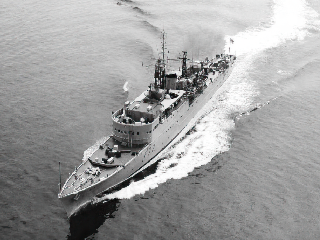 HMS Wizard F72 Type 15 Frigate 1964 Photo Print - Posters, Prints, & Visual Artwork - by Hampshire Prints (image 1 of 9)