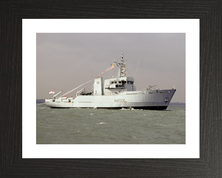 HMS Helford (M2006) Royal Navy River Class Minesweeper Paying off Photo Print Wall Art Decor - Posters, Prints, & Visual Artwork - by Hampshire Prints (image 2 of 9)