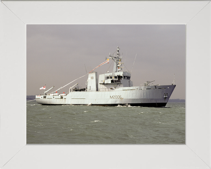 HMS Helford (M2006) Royal Navy River Class Minesweeper Paying off Photo Print Wall Art Decor - Posters, Prints, & Visual Artwork - by Hampshire Prints (image 5 of 9)