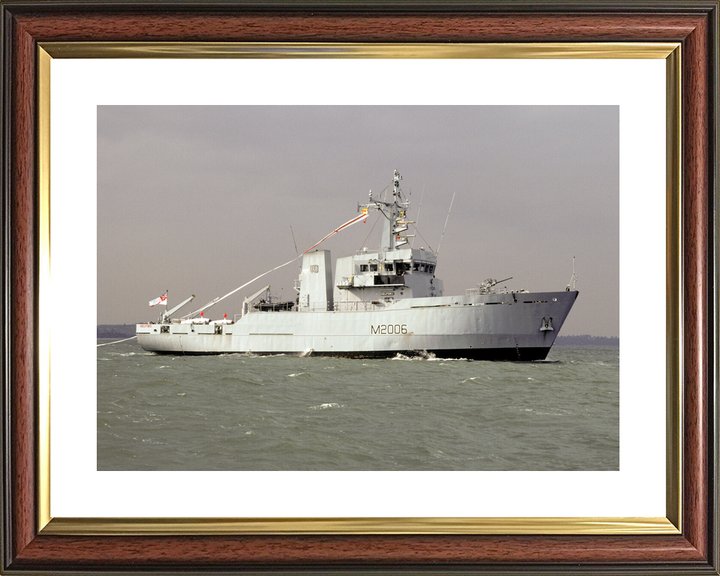 HMS Helford (M2006) Royal Navy River Class Minesweeper Paying off Photo Print Wall Art Decor - Posters, Prints, & Visual Artwork - by Hampshire Prints (image 8 of 9)