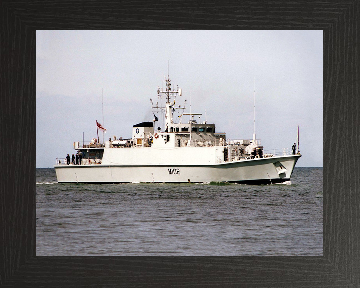 HMS Inverness M102 Sandown Class Minehunter May 2003 Photo Print - Posters, Prints, & Visual Artwork - by Hampshire Prints (image 3 of 9)