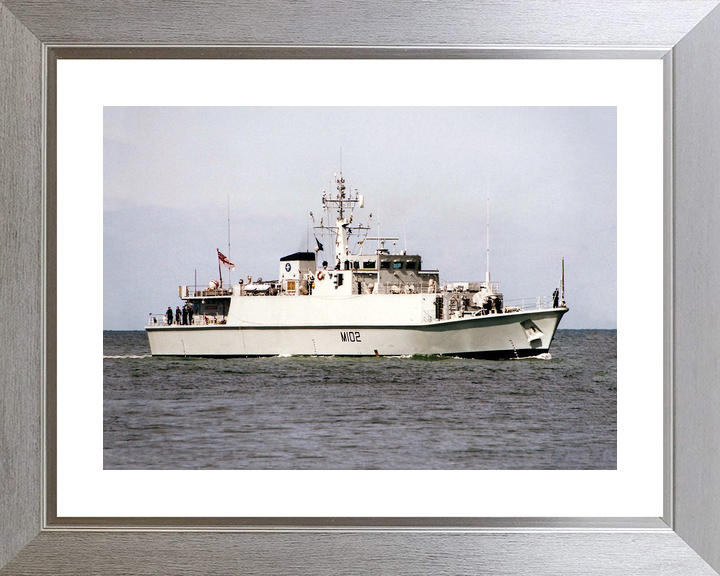 HMS Inverness M102 Sandown Class Minehunter May 2003 Photo Print - Posters, Prints, & Visual Artwork - by Hampshire Prints (image 6 of 9)