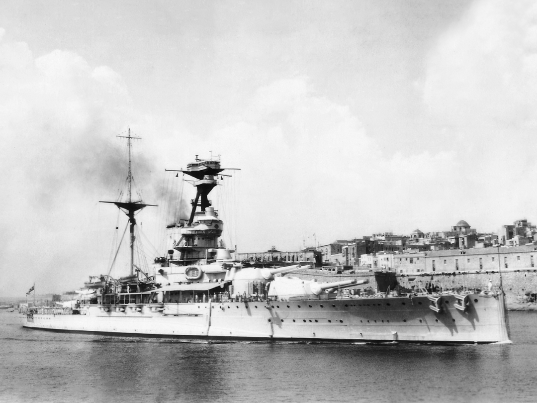 HMS Ramillies 07 Revenge Class Battleship Underway Photo Print