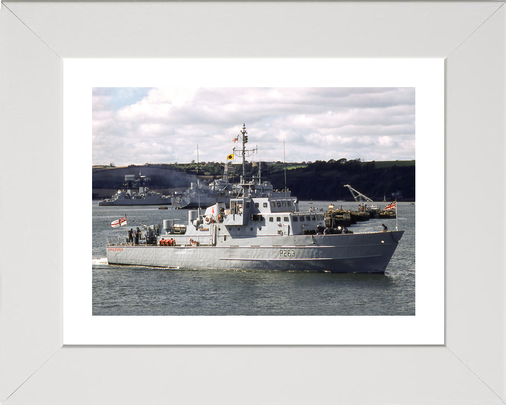 HMS Sandpiper P263 Bird Class Patrol Vessel August 1980 Photo Print - Posters, Prints, & Visual Artwork - by Hampshire Prints (image 4 of 9)