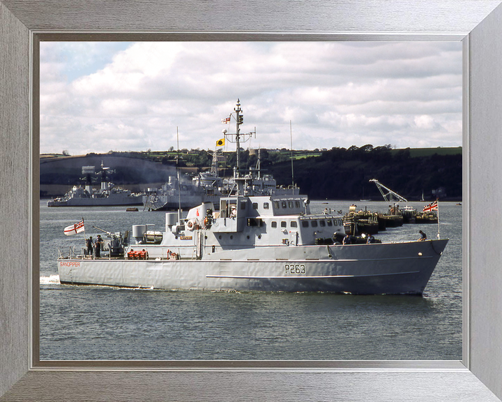 HMS Sandpiper P263 Bird Class Patrol Vessel August 1980 Photo Print - Posters, Prints, & Visual Artwork - by Hampshire Prints (image 7 of 9)