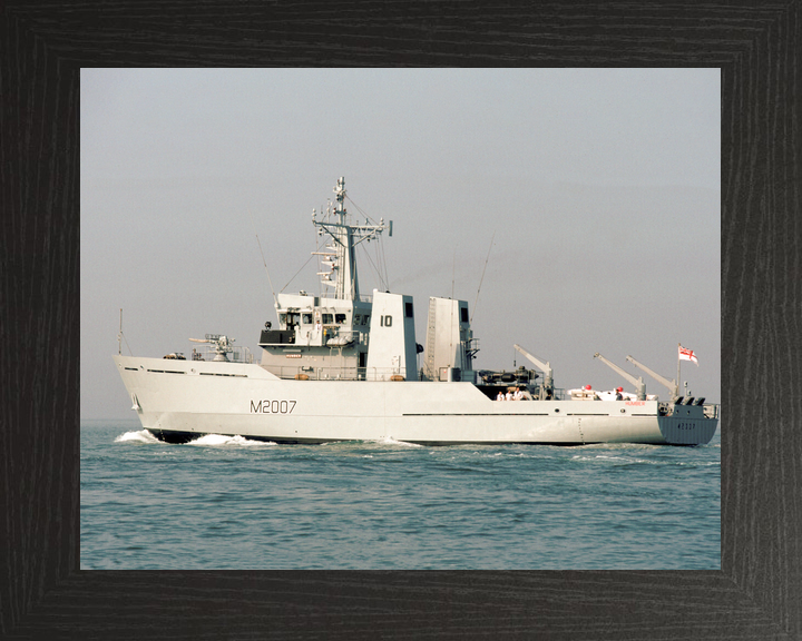 HMS Humber (M2007) Royal Navy River Class Minesweeper Port Side View Photo Print Wall Art Decor - Posters, Prints, & Visual Artwork - by Hampshire Prints (image 3 of 9)
