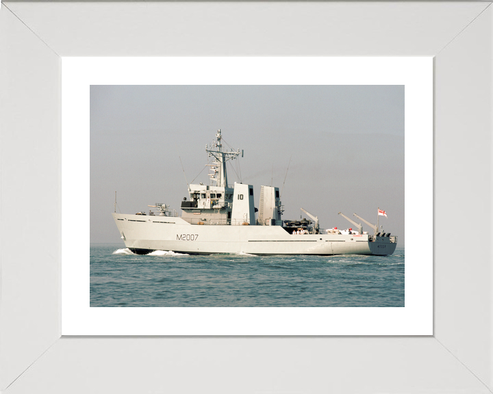 HMS Humber (M2007) Royal Navy River Class Minesweeper Port Side View Photo Print Wall Art Decor - Posters, Prints, & Visual Artwork - by Hampshire Prints (image 4 of 9)