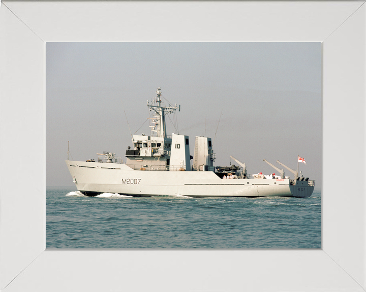HMS Humber (M2007) Royal Navy River Class Minesweeper Port Side View Photo Print Wall Art Decor - Posters, Prints, & Visual Artwork - by Hampshire Prints (image 5 of 9)