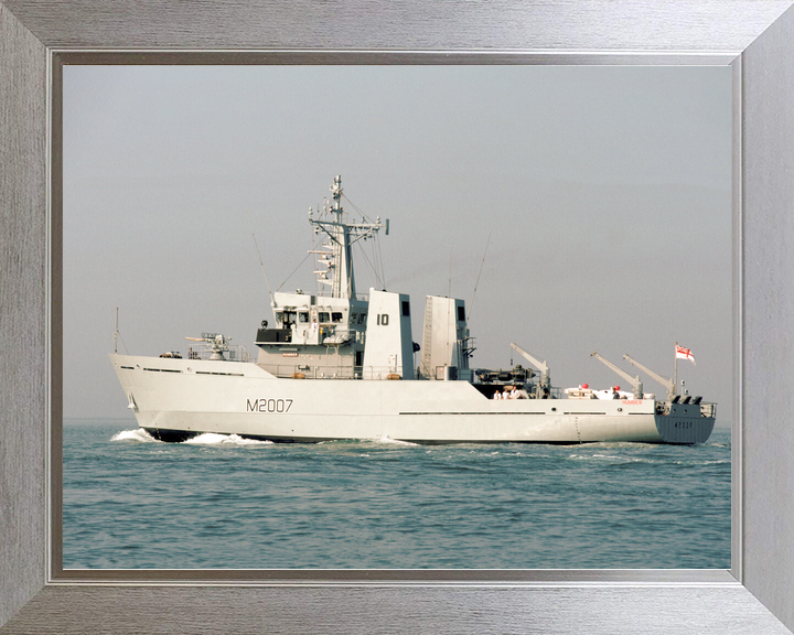 HMS Humber (M2007) Royal Navy River Class Minesweeper Port Side View Photo Print Wall Art Decor - Posters, Prints, & Visual Artwork - by Hampshire Prints (image 7 of 9)