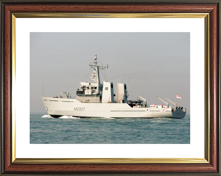HMS Humber (M2007) Royal Navy River Class Minesweeper Port Side View Photo Print Wall Art Decor - Posters, Prints, & Visual Artwork - by Hampshire Prints (image 8 of 9)
