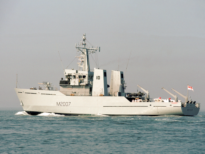 HMS Humber (M2007) Royal Navy River Class Minesweeper Port Side View Photo Print Wall Art Decor - Posters, Prints, & Visual Artwork - by Hampshire Prints (image 1 of 9)
