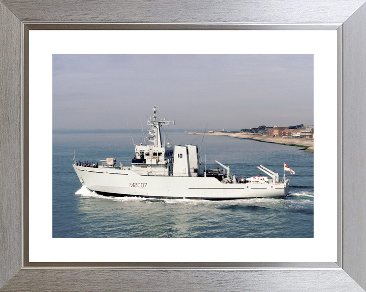 HMS Humber (M2007) Royal Navy River Class Minesweeper Leaving Portsmouth Photo Print Wall Art Decor - Posters, Prints, & Visual Artwork - by Hampshire Prints (image 6 of 9)