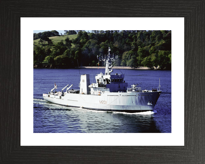HMS Orwell M2011 River Class Minesweeper May 1990 Starboard Side View Photo Print - Posters, Prints, & Visual Artwork - by Hampshire Prints (image 2 of 9)