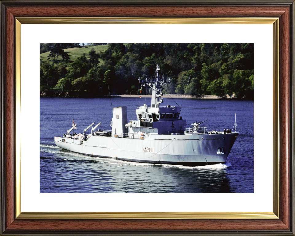 HMS Orwell M2011 River Class Minesweeper May 1990 Starboard Side View Photo Print - Posters, Prints, & Visual Artwork - by Hampshire Prints (image 8 of 9)