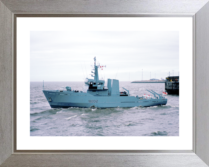 HMS Ribble M2012 River Class Minesweeper May 1986 Photo Print - Posters, Prints, & Visual Artwork - by Hampshire Prints (image 6 of 9)