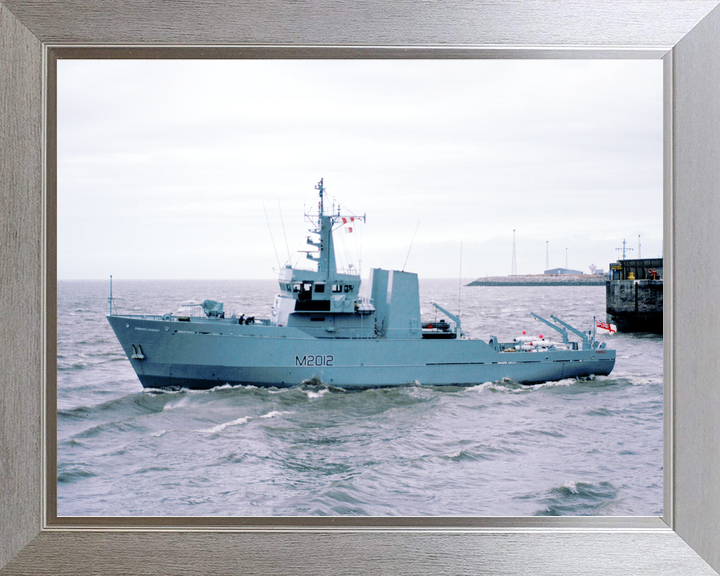 HMS Ribble M2012 River Class Minesweeper May 1986 Photo Print - Posters, Prints, & Visual Artwork - by Hampshire Prints (image 7 of 9)