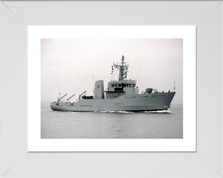 HMS Spey M2013 River Class Minesweeper Warship June 1991 Photo Print - Posters, Prints, & Visual Artwork - by Hampshire Prints (image 4 of 9)