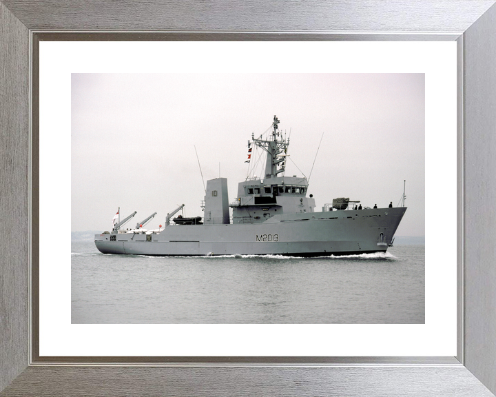 HMS Spey M2013 River Class Minesweeper Warship June 1991 Photo Print - Posters, Prints, & Visual Artwork - by Hampshire Prints (image 6 of 9)