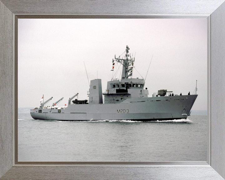 HMS Spey M2013 River Class Minesweeper Warship June 1991 Photo Print - Posters, Prints, & Visual Artwork - by Hampshire Prints (image 7 of 9)