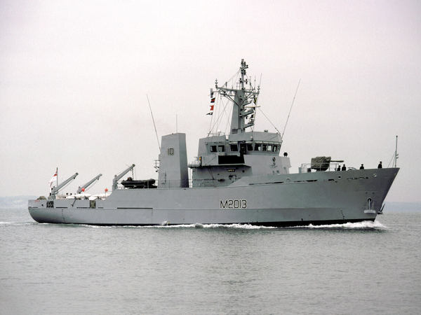 HMS Spey M2013 River Class Minesweeper June 1991