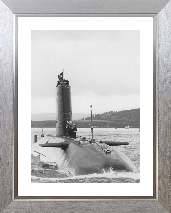 HMS Conqueror S48 Churchill Class Submarine 1982 Jolly Roger