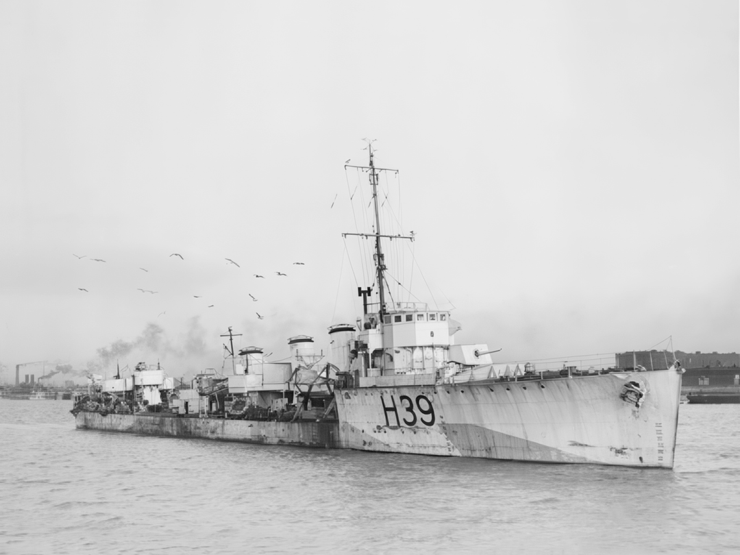 HMS Skate H39 R Class Destroyer 1942 Photo Print - Posters, Prints, & Visual Artwork - by Hampshire Prints (image 1 of 9)