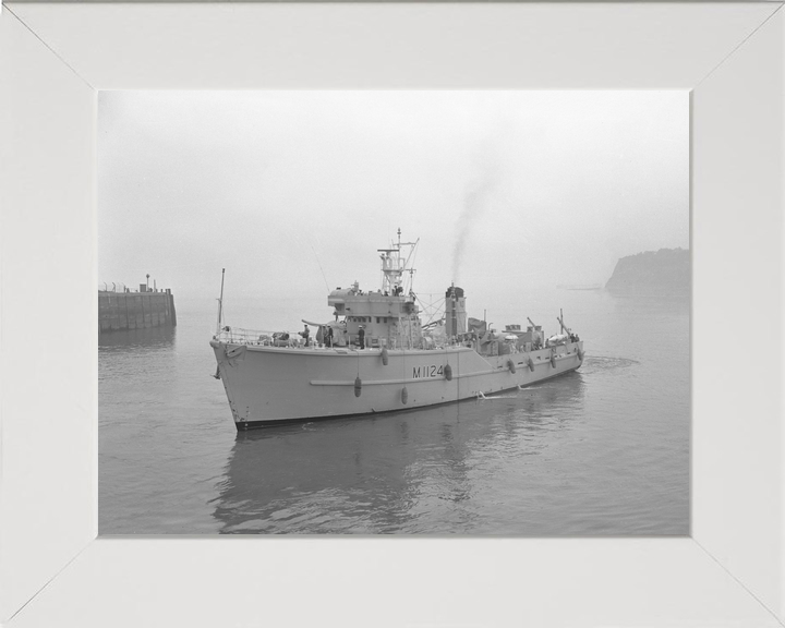 HMS St David M1124 Minesweeper Warship Photo Print - Posters, Prints, & Visual Artwork - by Hampshire Prints (image 5 of 9)