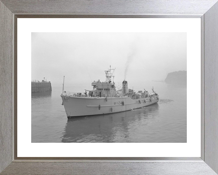 HMS St David M1124 Minesweeper Warship Photo Print - Posters, Prints, & Visual Artwork - by Hampshire Prints (image 6 of 9)