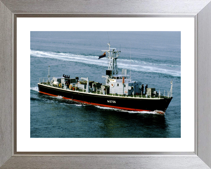 HMS Shipham M2726 Ham Class Minesweeper July 1984 Photo Print - Posters, Prints, & Visual Artwork - by Hampshire Prints (image 6 of 9)