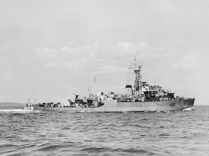 HMS Cardigan Bay (K630) Royal Navy Bay Class Frigate Starboard View Photo Print Wall Art Decor Posters, Prints, & Visual Artwork Hampshire Prints 6 x 4 No Frame No
