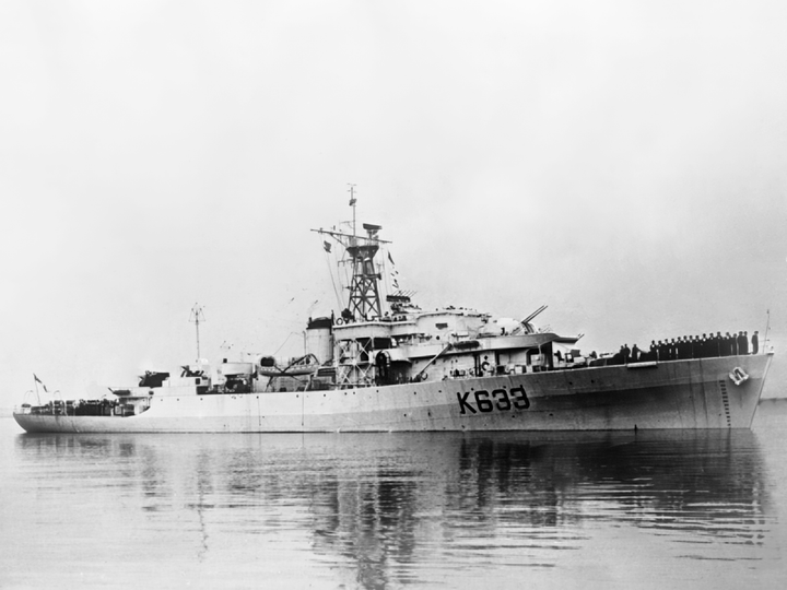 HMS Whitesand Bay K633 Bay Class Frigate 1945 Photo Print - Posters, Prints, & Visual Artwork - by Hampshire Prints (image 1 of 9)
