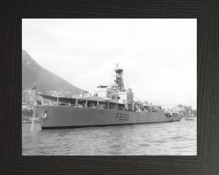 HMS St Brides Bay F600 Bay Class Frigate Photo Print - Posters, Prints, & Visual Artwork - by Hampshire Prints (image 3 of 9)