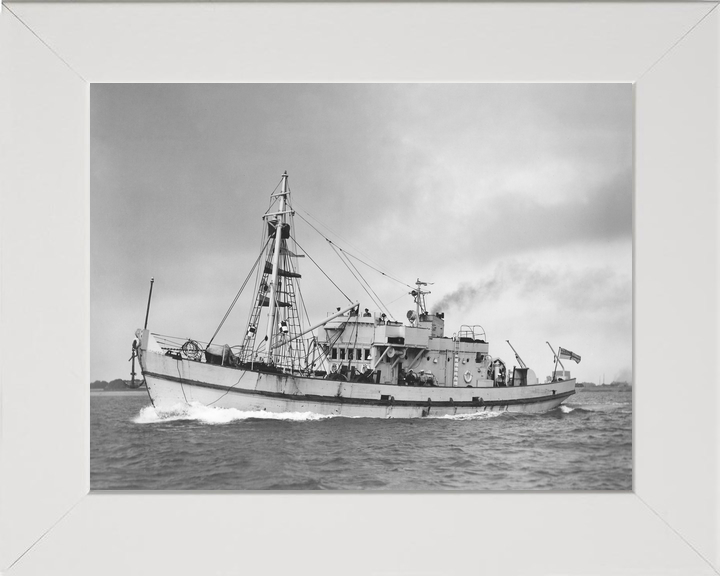 HMS MMS 1717 J517 MMS Class Minesweeper Photo Print - Posters, Prints, & Visual Artwork - by Hampshire Prints (image 5 of 9)