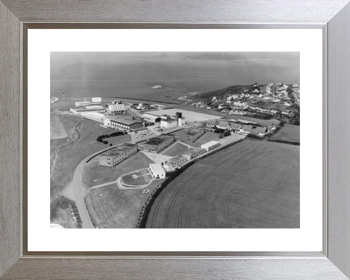 HMS Cambridge Royal Navy Shore Establishment Plymouth Photo Print - Posters, Prints, & Visual Artwork - by Hampshire Prints (image 6 of 9)