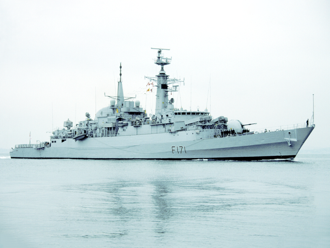 HMS Active (F171) Royal Navy Type 21 Frigate Photo Print Warship Wall Art Decor Posters, Prints, & Visual Artwork Hampshire Prints 6 x 4 No Frame No