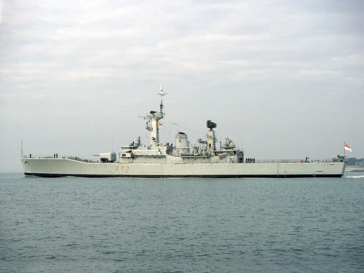 HMS Ariadne (F72) Royal Navy Leander Class Frigate Port Beam View In Colour Photo Print Wall Art Decor Posters, Prints, & Visual Artwork Hampshire Prints 6 x 4 No Frame No