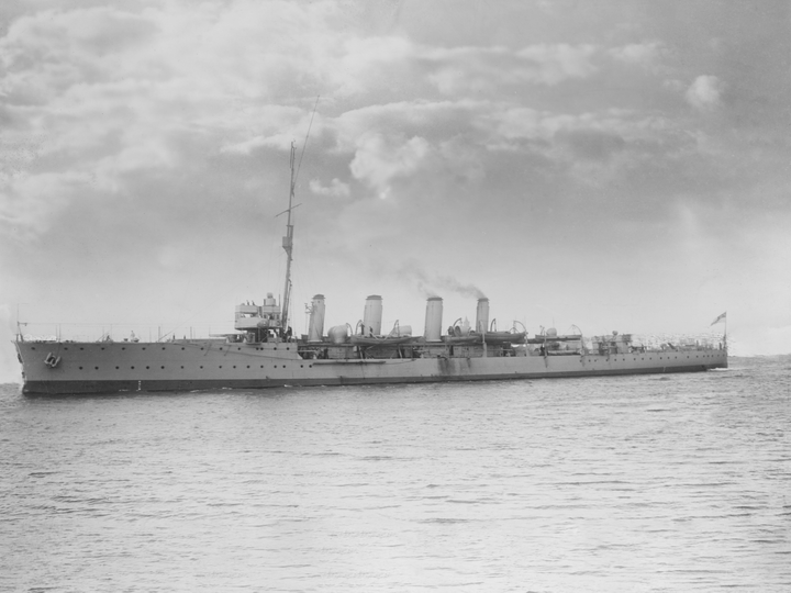 HMS Attentive (1904) Royal Navy Adventure Class Cruiser Port Side View Photo Print Wall Art Decor Posters, Prints, & Visual Artwork Hampshire Prints 6 x 4 No Frame No