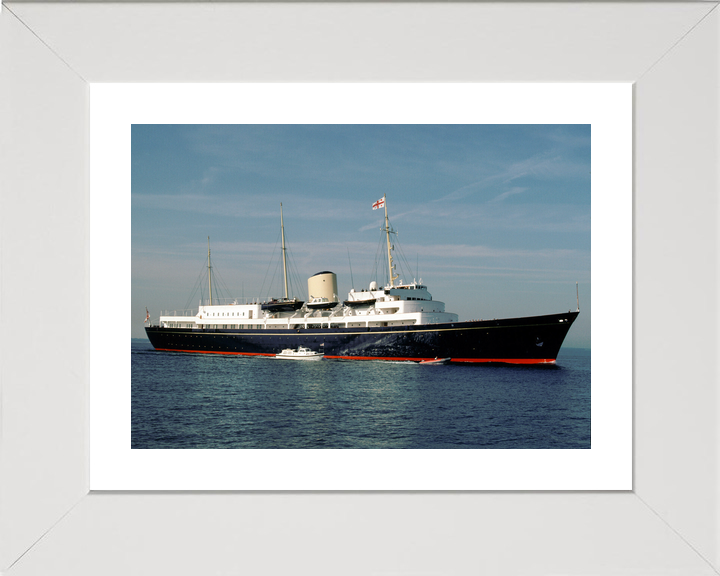 HMY Britannia Royal Yacht Starboard View Photo Print - Posters, Prints, & Visual Artwork - by Hampshire Prints (image 4 of 9)